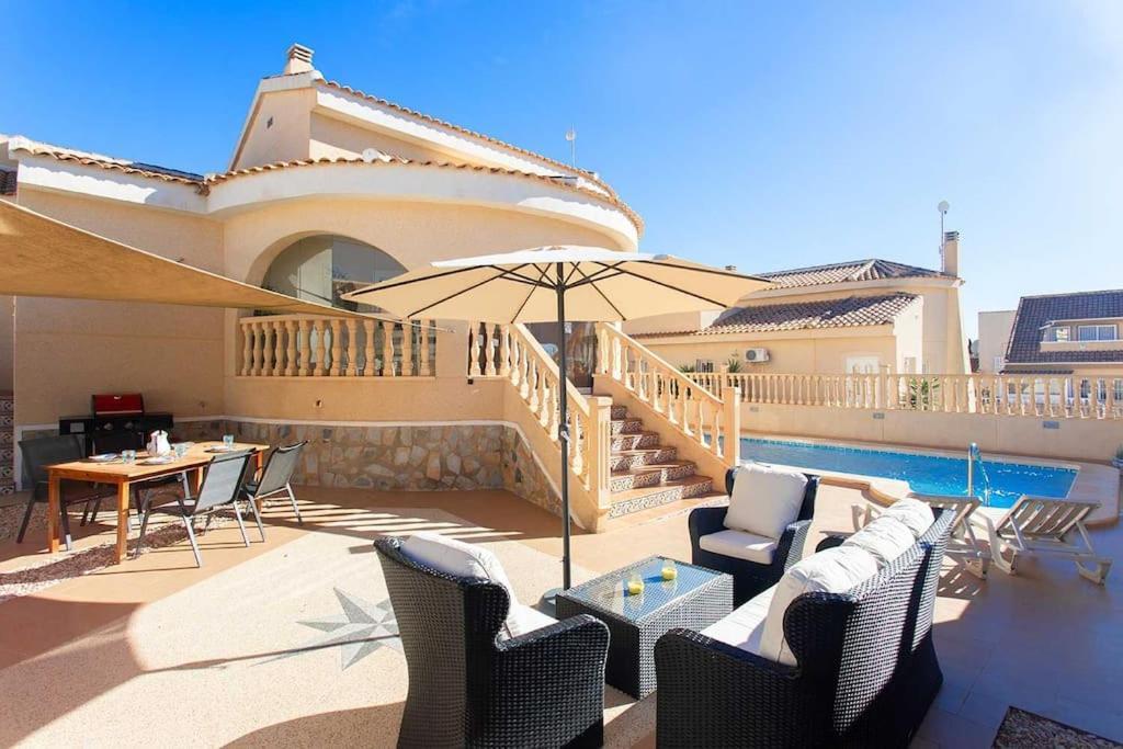 Ch Villa Rio Tajo Рохалес Экстерьер фото